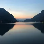 Caligaggio 18 - Charming On The Lakefront مالغراتي